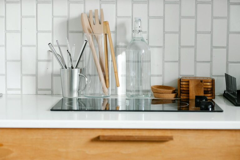 Essential Tools Every Small Kitchen Needs for Smart Cooking
